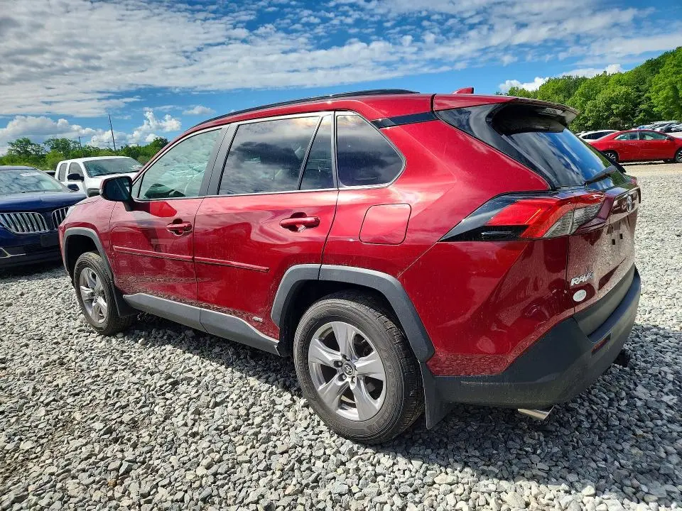 2025 TOYOTA RAV4 LE  
