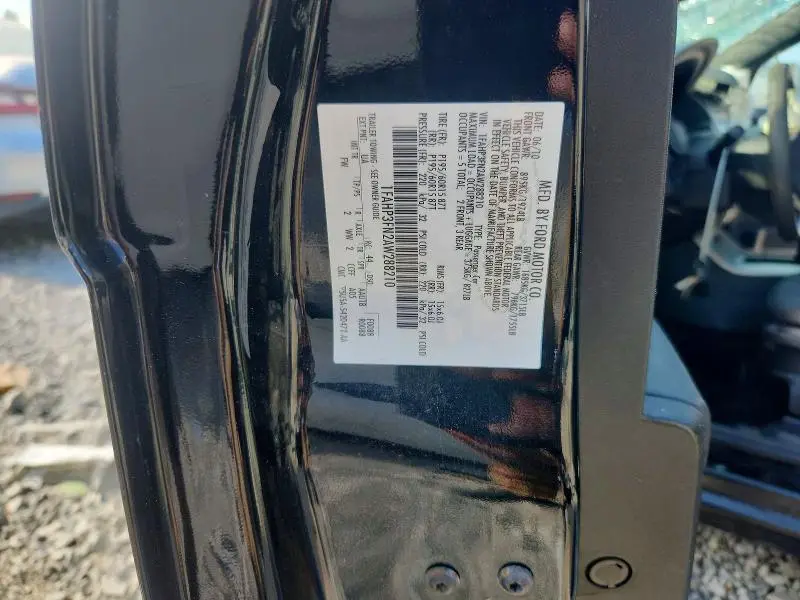 2010 FORD FOCUS SE  