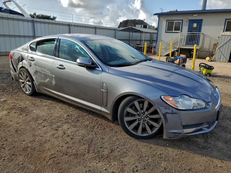 2011 JAGUAR XF PREMIUM  