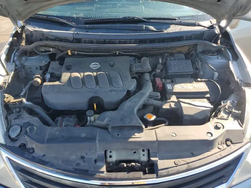 2011 NISSAN VERSA 1.8 S  