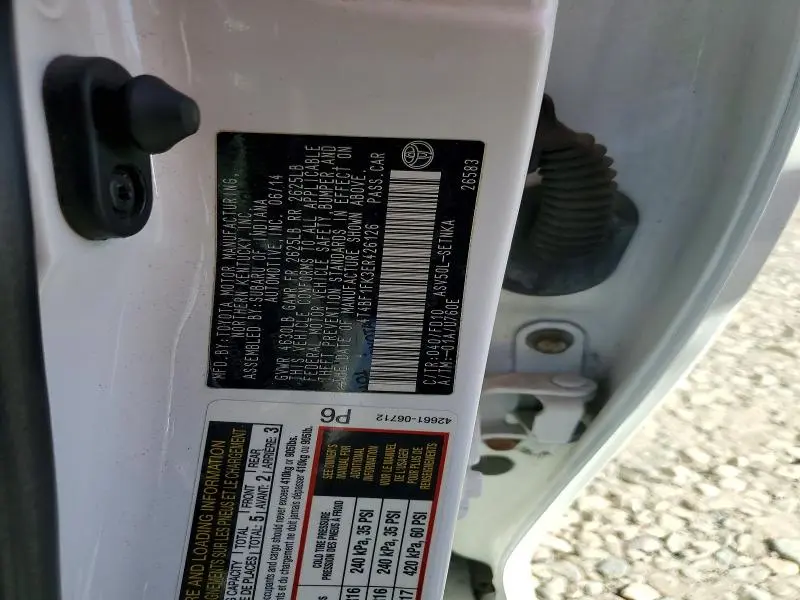 2014 TOYOTA CAMRY LE  