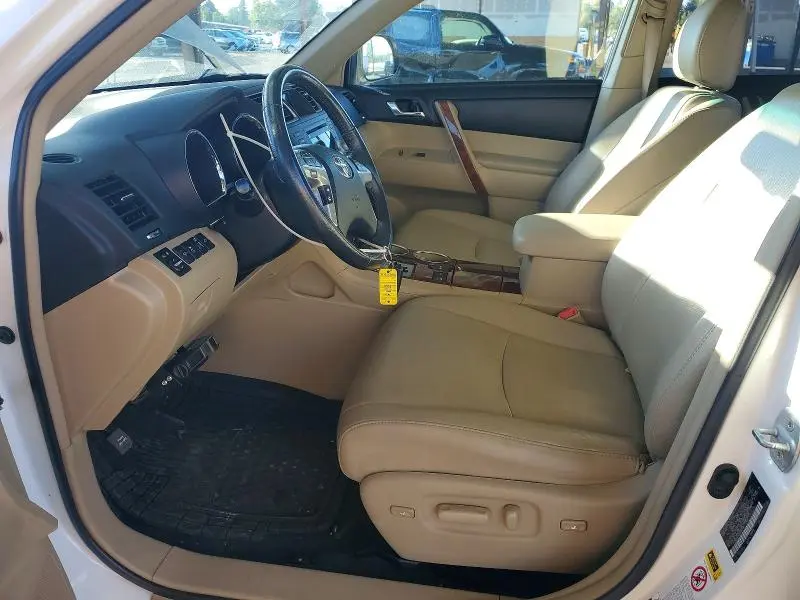 2011 TOYOTA HIGHLANDER LIMITED  