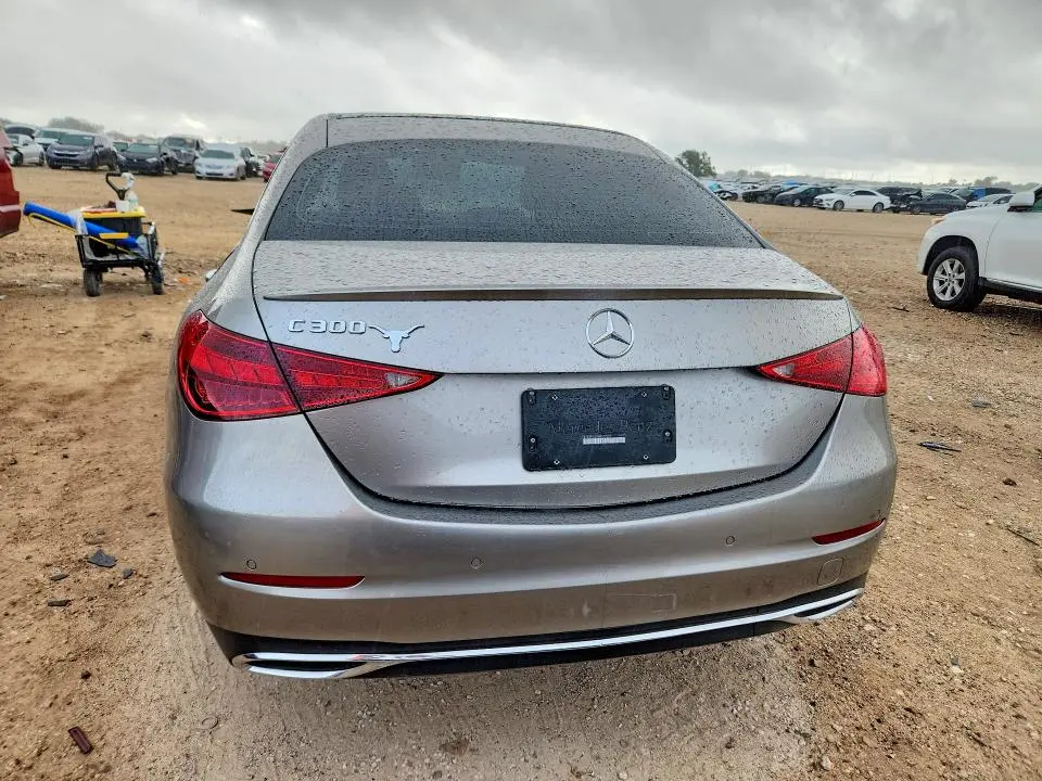 2024 MERCEDES-BENZ C 300  