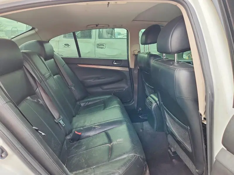 2015 INFINITI Q40   