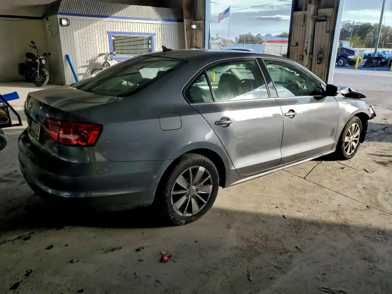2015 VOLKSWAGEN JETTA SE  