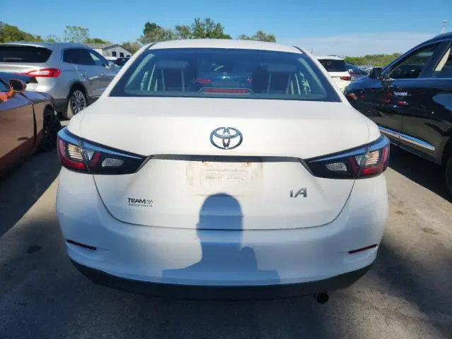 2017 TOYOTA YARIS IA   