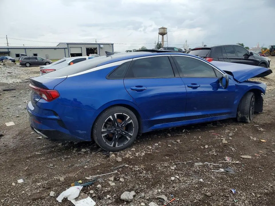 2021 KIA K5   