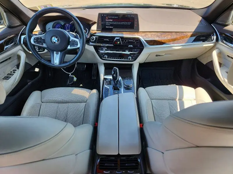 2018 BMW 530XE   