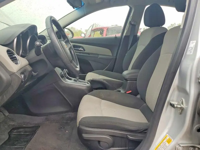 2011 CHEVROLET CRUZE LS  