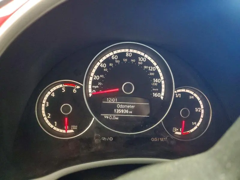 2013 VOLKSWAGEN BEETLE   