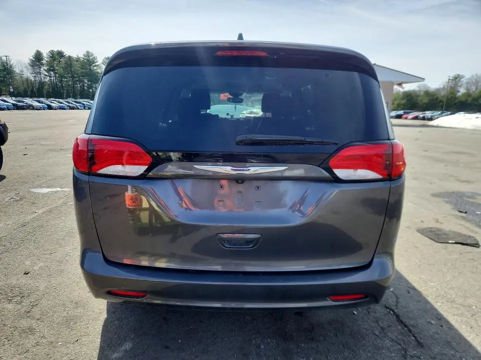 2020 CHRYSLER VOYAGER LXI  