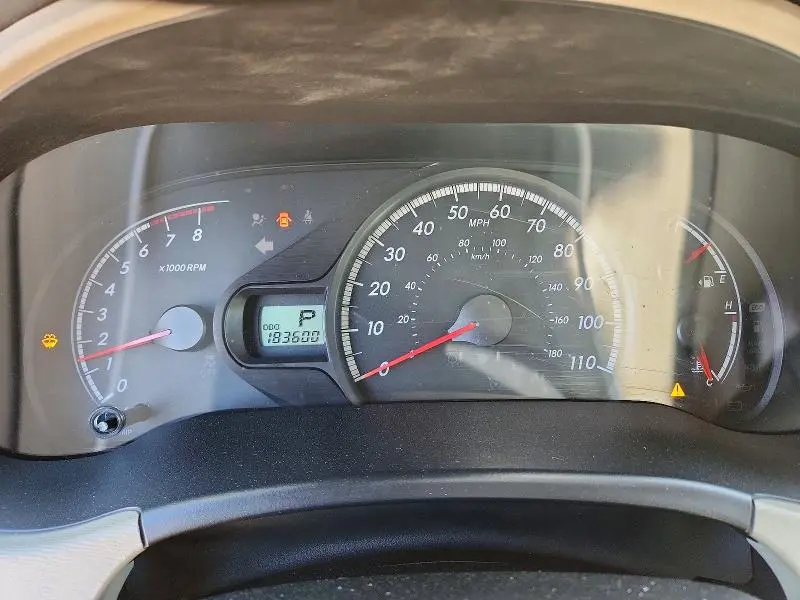 2012 TOYOTA SIENNA LE  