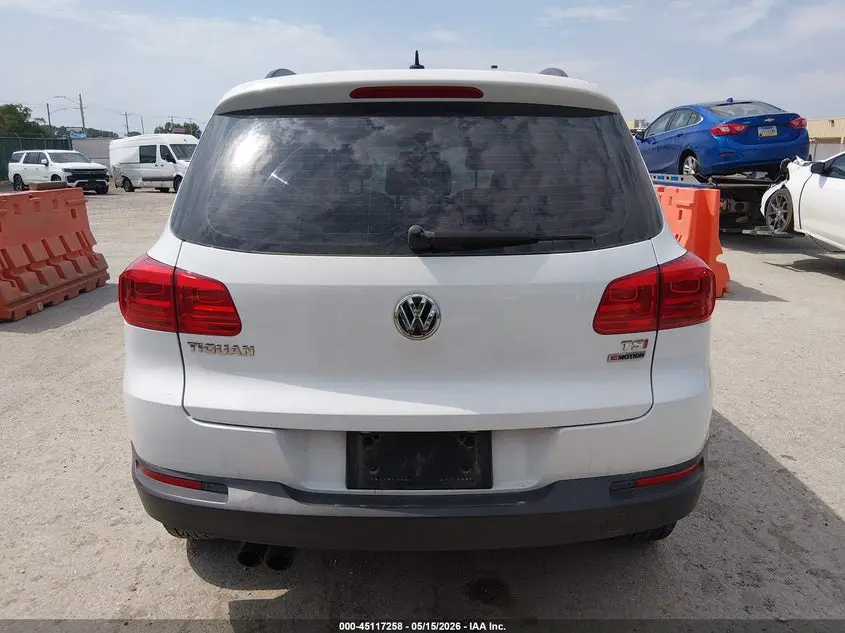2016 VOLKSWAGEN TIGUAN S