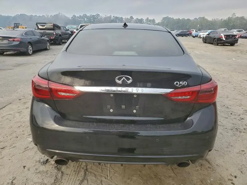 2018 INFINITI Q50 LUXE  