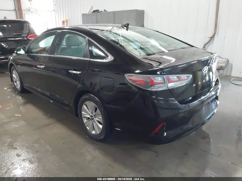 2018 HYUNDAI SONATA HYBRID SE