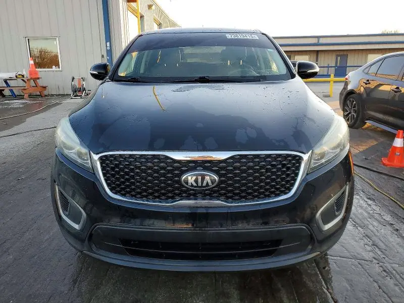 2016 KIA SORENTO LX  