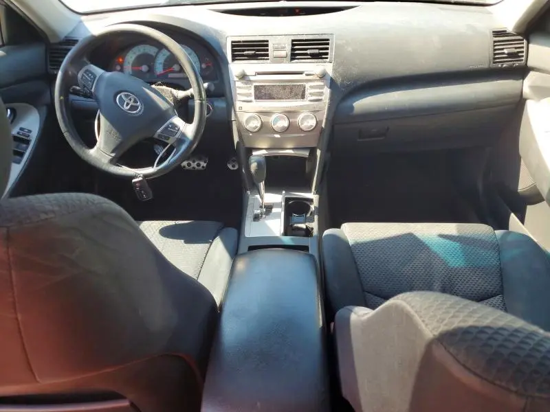 2011 TOYOTA CAMRY SE  