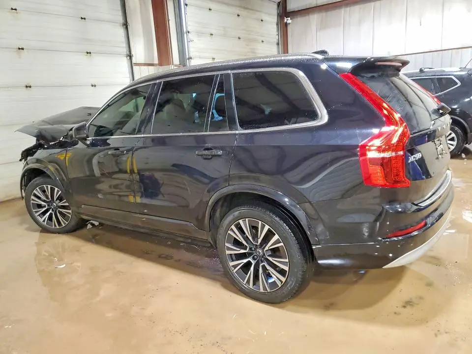 2022 VOLVO XC90 T5 MOMENTUM  