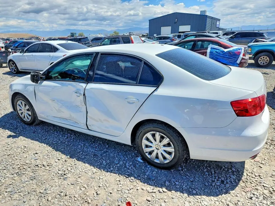 2013 VOLKSWAGEN JETTA BASE  