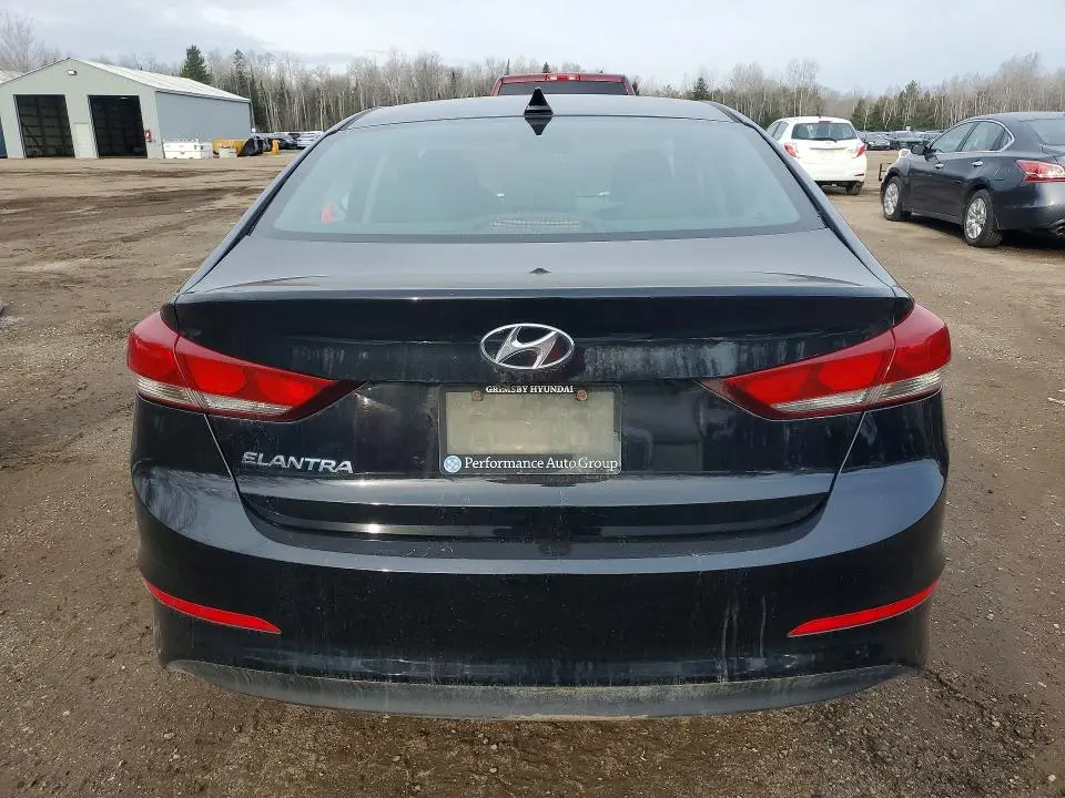 2017 HYUNDAI ELANTRA SE  