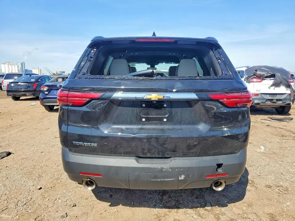 2023 CHEVROLET TRAVERSE LS  