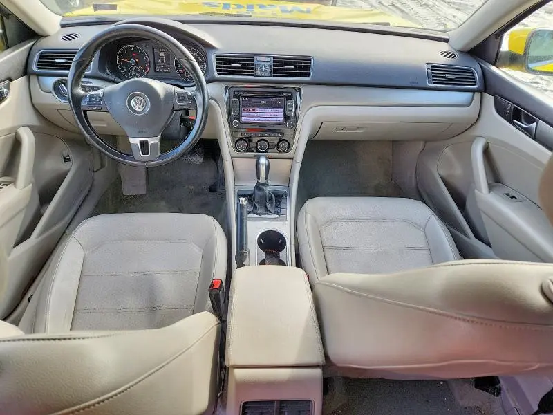 2014 VOLKSWAGEN PASSAT SE  