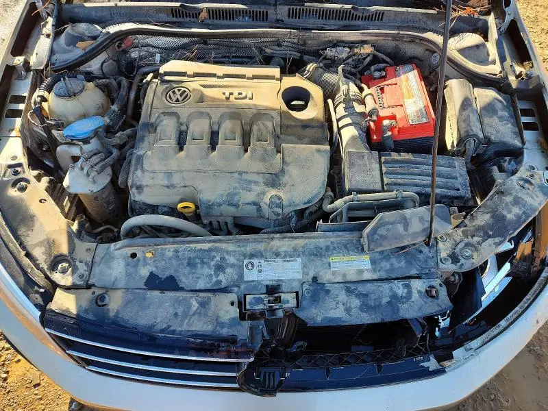 2015 VOLKSWAGEN JETTA TDI  