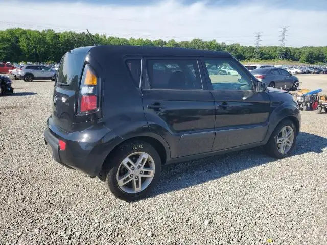 2011 KIA SOUL +  
