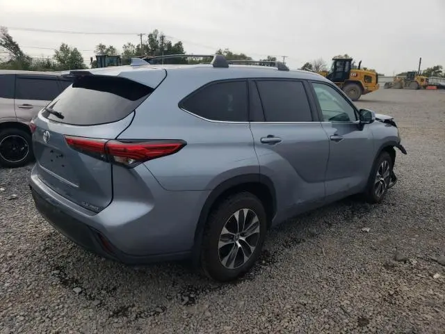 2020 TOYOTA HIGHLANDER XLE  