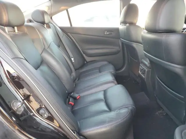 2010 NISSAN MAXIMA S  