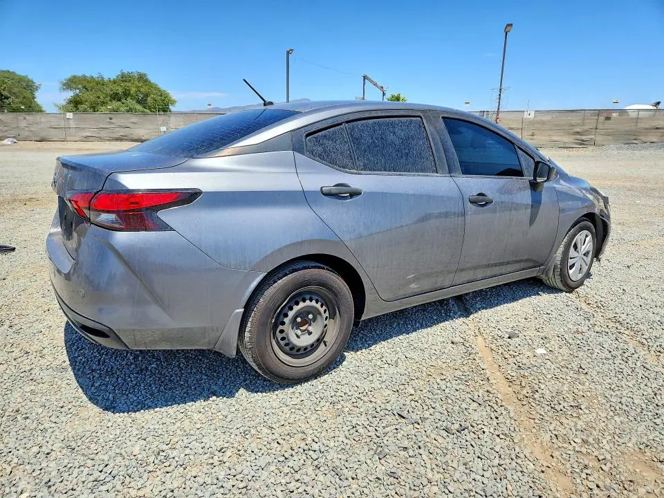 2020 NISSAN VERSA S  