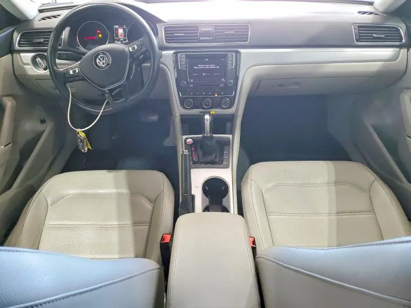 2019 VOLKSWAGEN PASSAT WOLFSBURG  