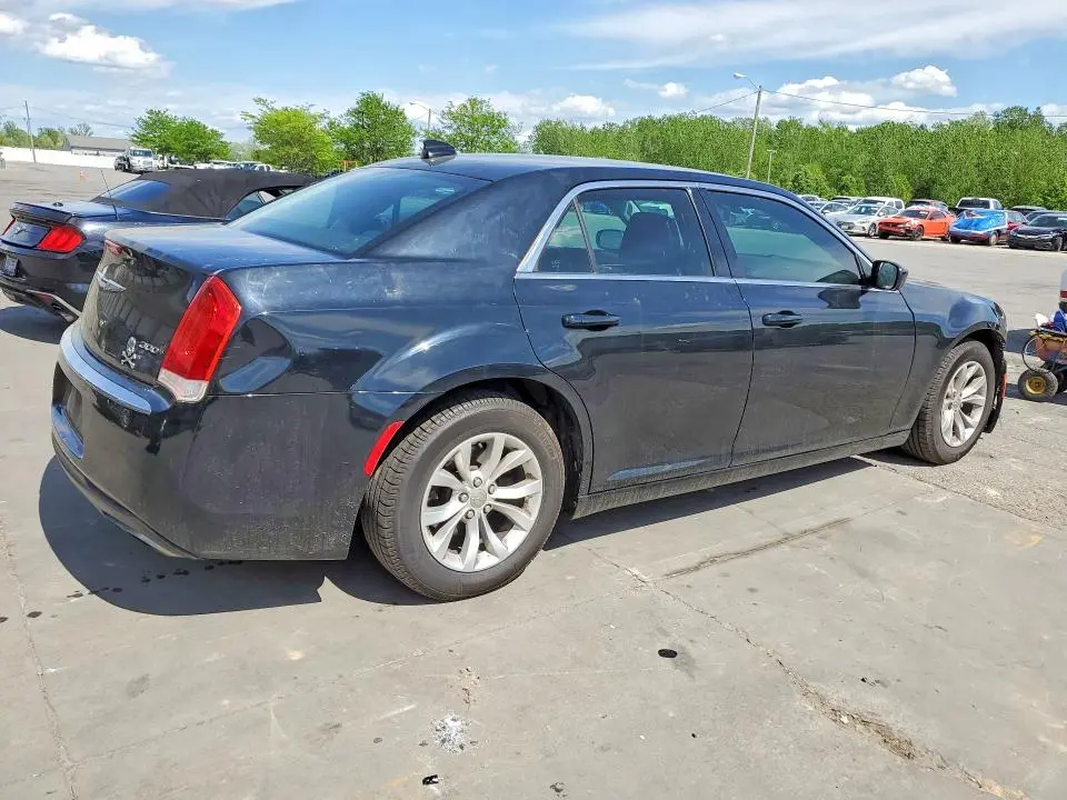 2015 CHRYSLER 300 LIMITED  