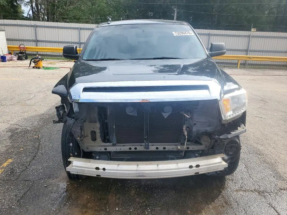 2016 TOYOTA TUNDRA CREWMAX SR5  