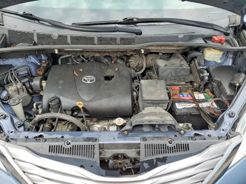 2017 TOYOTA SIENNA XLE PREMIUM 7-PASSENGER  