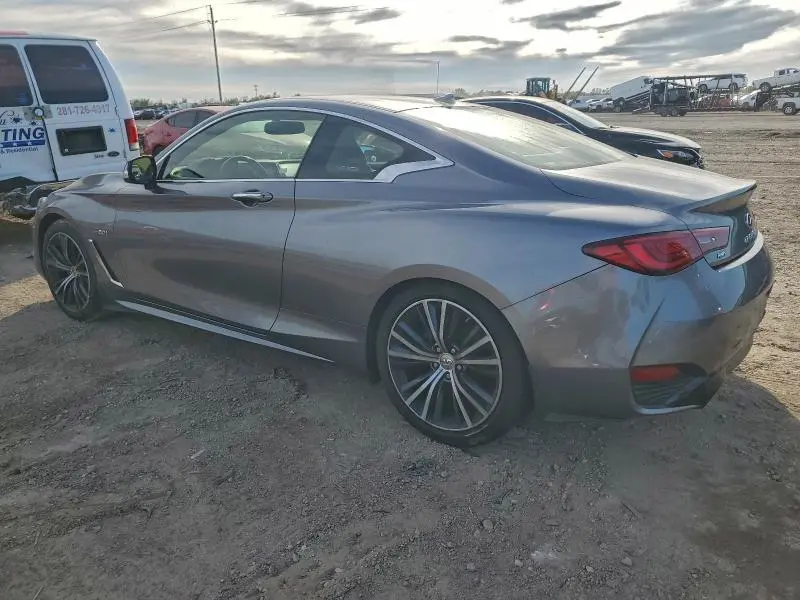 2018 INFINITI Q60 LUXE 300  