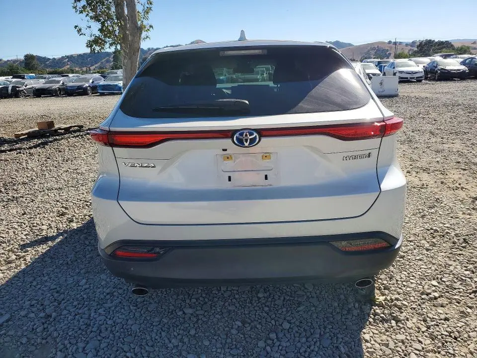 2021 TOYOTA VENZA LE  