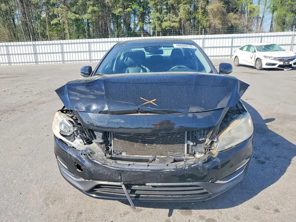 2014 VOLVO S60 T5  