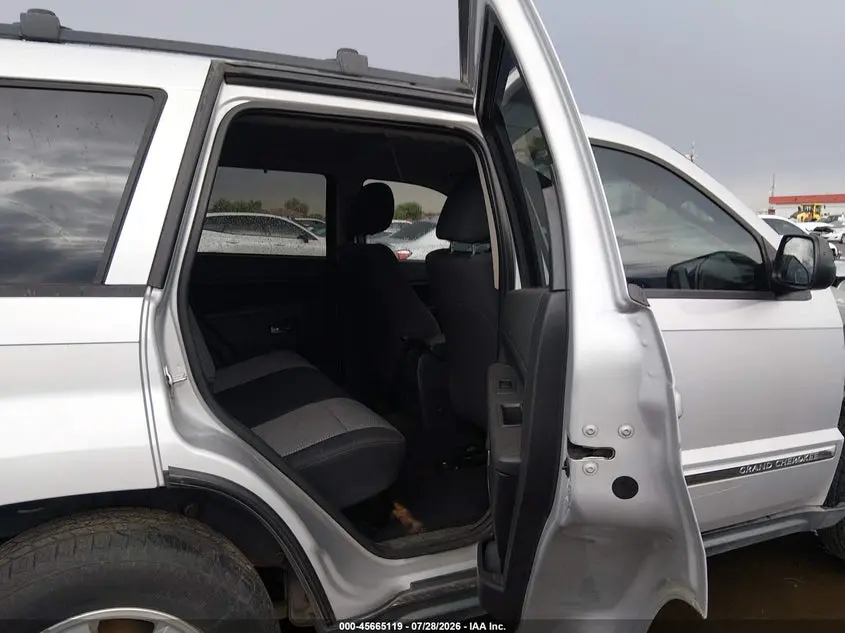 2010 JEEP GRAND CHEROKEE LAREDO