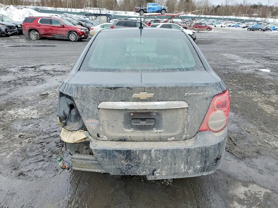 2014 CHEVROLET SONIC LT  