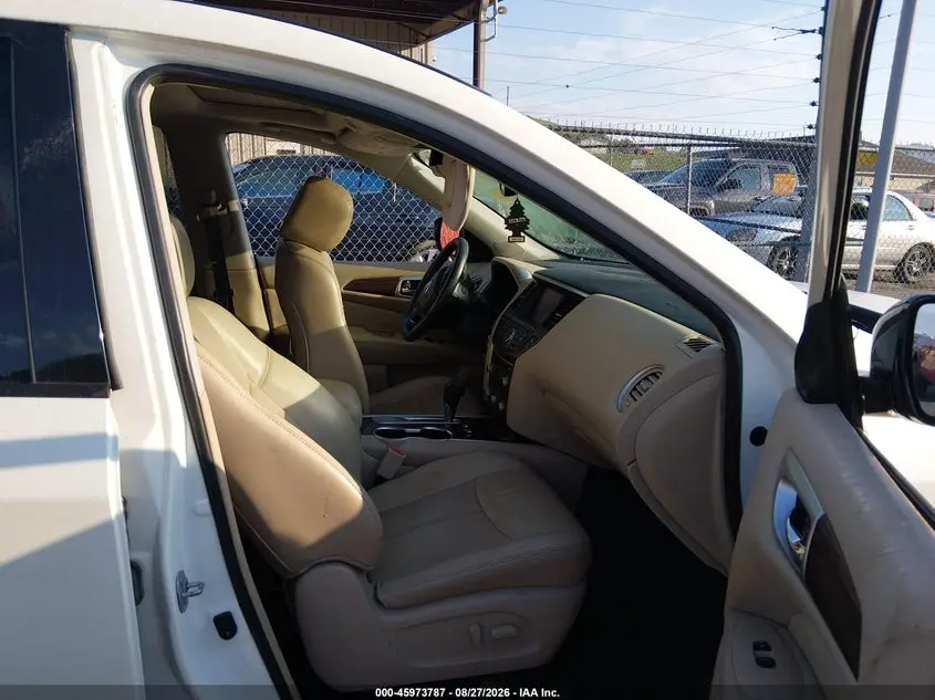 2017 NISSAN PATHFINDER PLATINUM