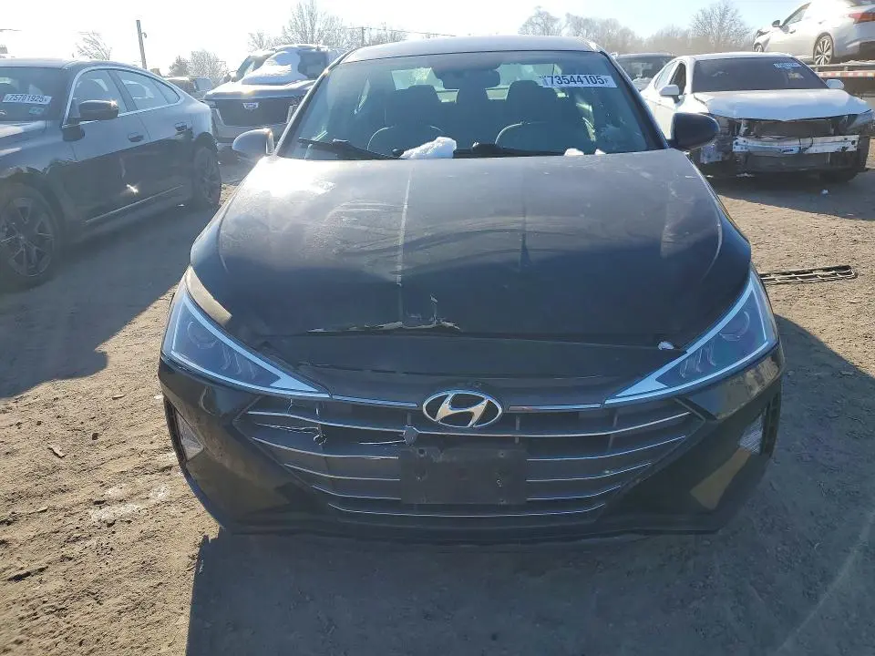 2019 HYUNDAI ELANTRA SEL  