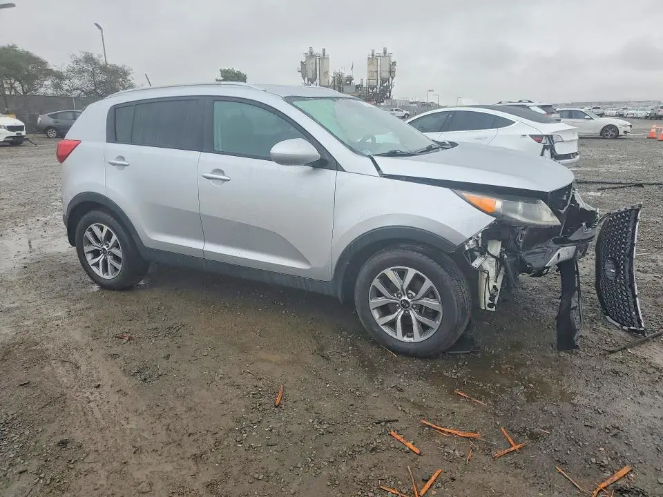 2016 KIA SPORTAGE LX  