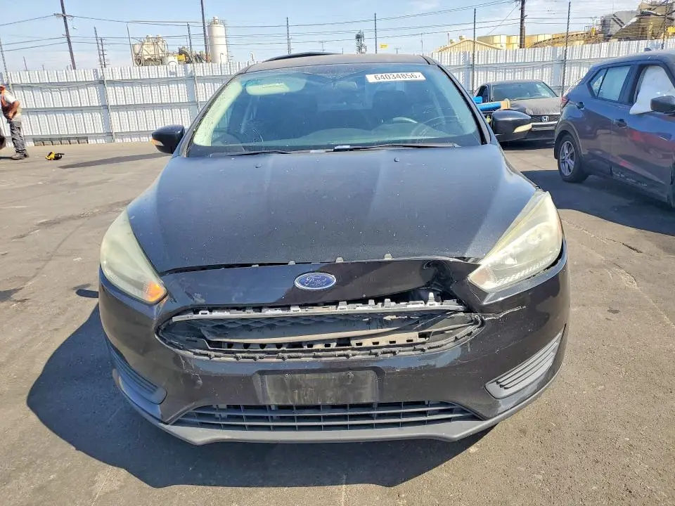 2022 FORD FOCUS SE  