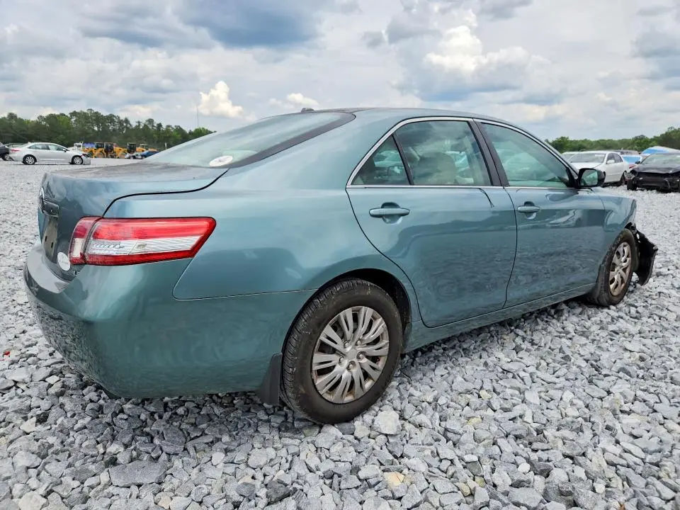 2010 TOYOTA CAMRY LE  