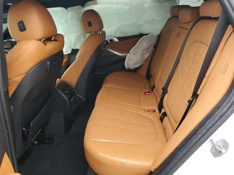 2023 BMW X5   