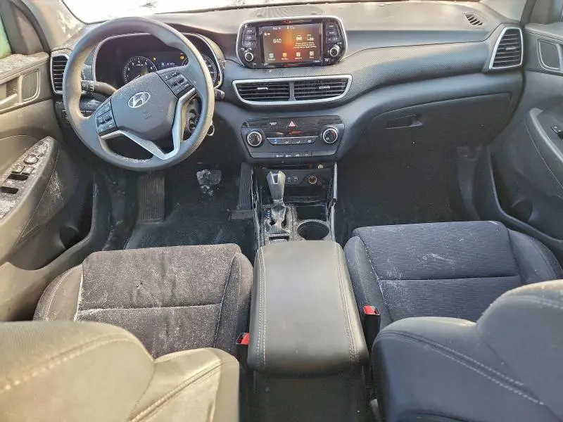 2020 HYUNDAI TUCSON SE  