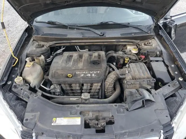 2011 CHRYSLER 200 LX  