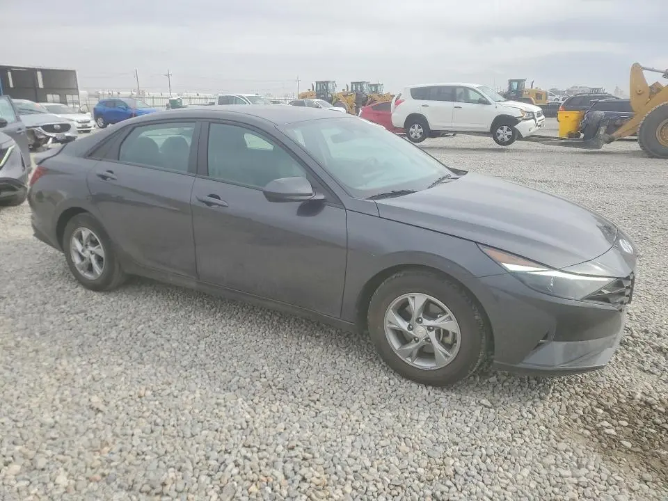 2023 HYUNDAI ELANTRA SE  