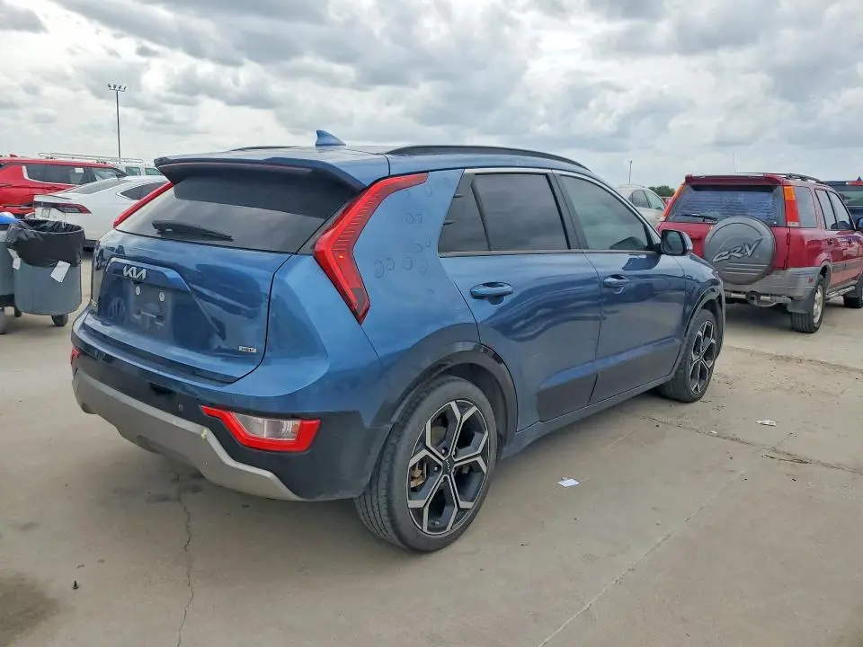 2024 KIA NIRO EX  